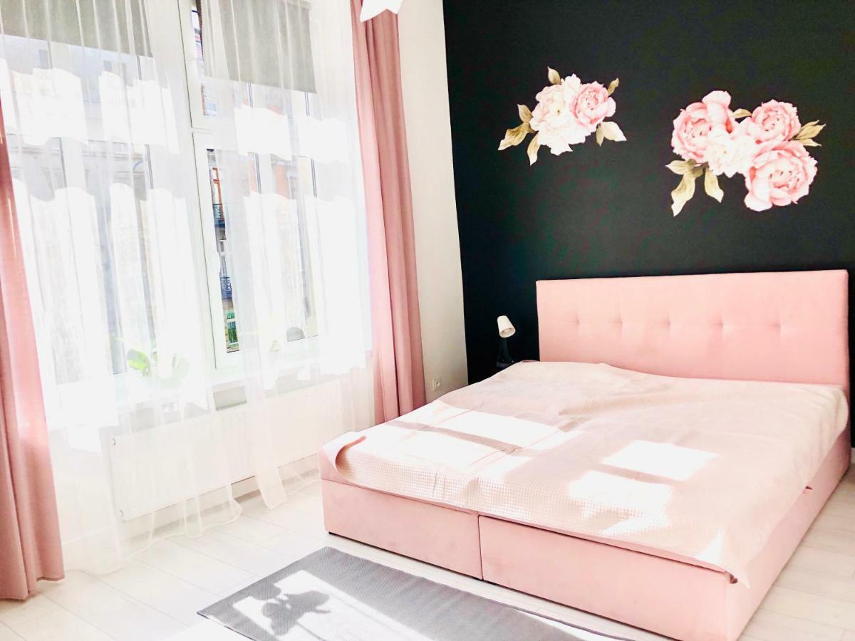 Legnica Apartament 82M2 Delux 5 Екстер'єр фото